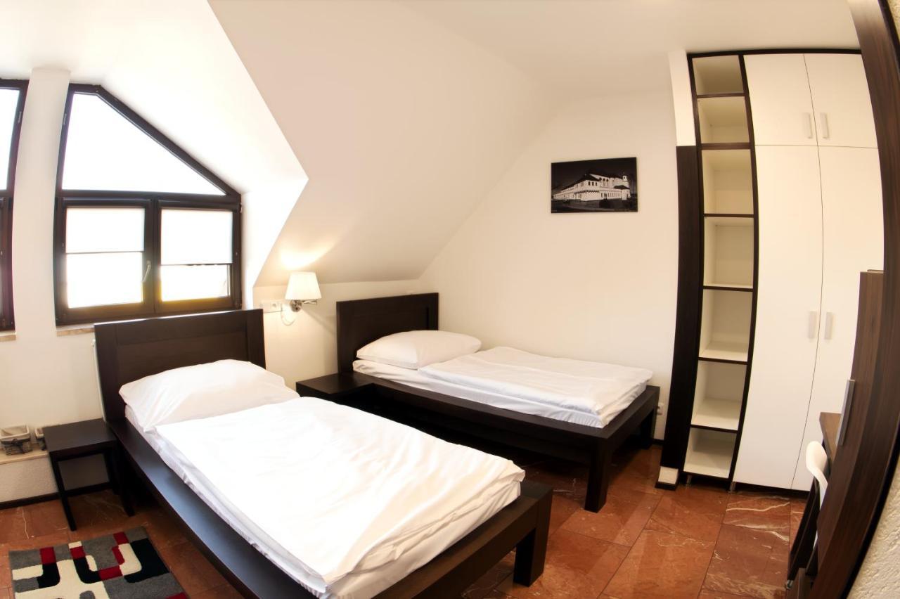 Hotel Slunecni Dvur Брно Екстер'єр фото