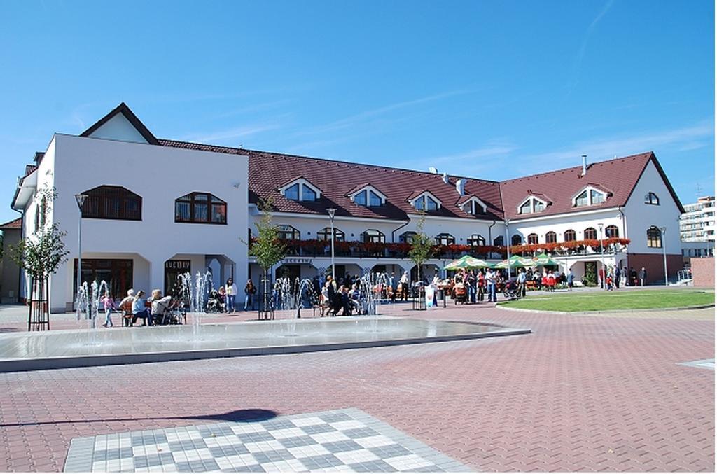 Hotel Slunecni Dvur Брно Екстер'єр фото