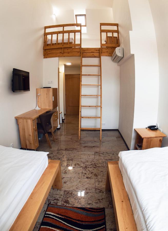 Hotel Slunecni Dvur Брно Екстер'єр фото
