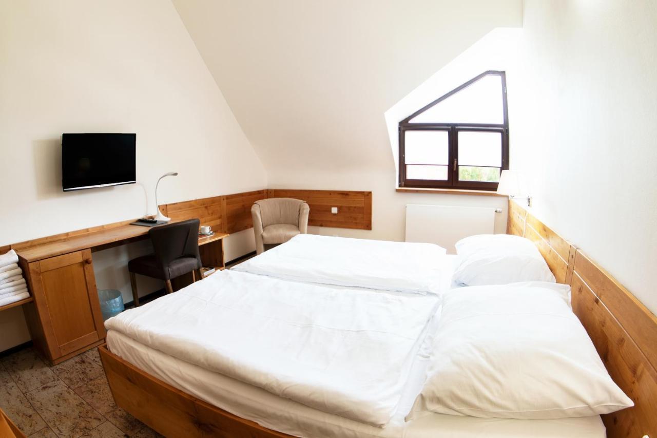 Hotel Slunecni Dvur Брно Екстер'єр фото